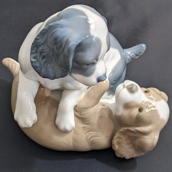 NAO Lladro Twerp & Mikie Playing Puppies Hand Painted Porcelain Retired Figurine - Picture 6 of 14